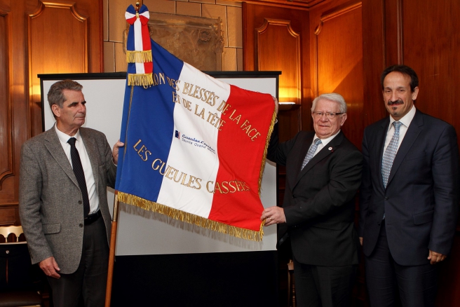 Réunion régionale Alsace, Strasbourg, remise du nouveau drapeau, 21 avril 2016